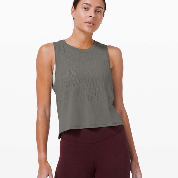 lululemon athletica Tops - Lululemon Train to Be Tank Grey Seamless Breathable Size 6